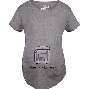 Maternity Bun in The Oven T Shirt